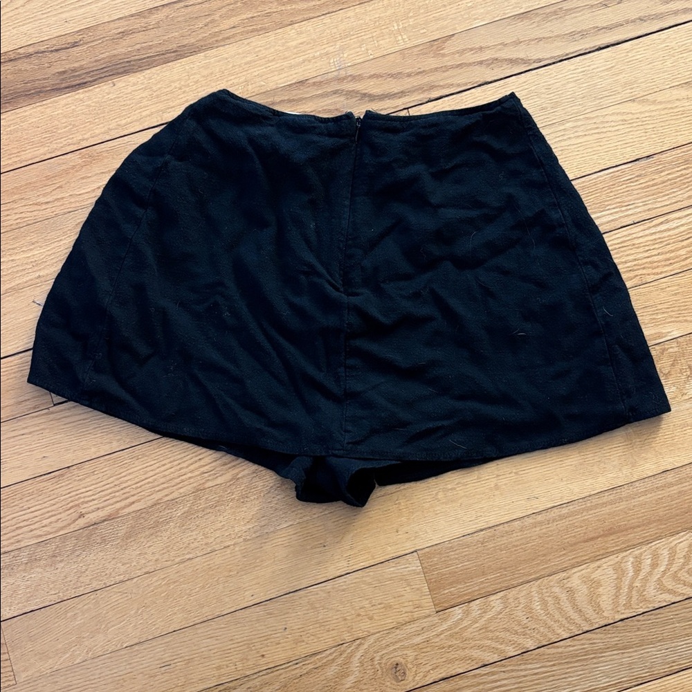L.A hearts black linen mini skort - Picture 2 of 2